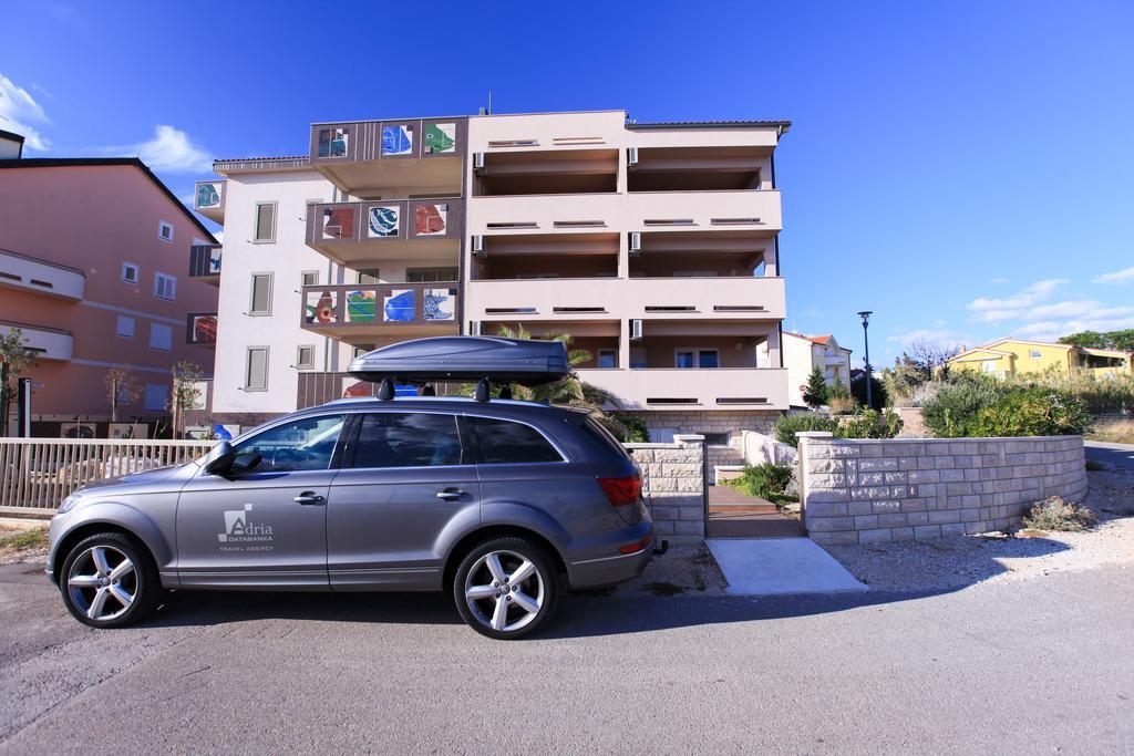 Apartments Miroslav Povljana Eksteriør billede